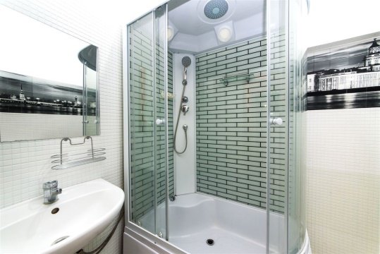 2-к квартира, 10/17 эт., 52м²