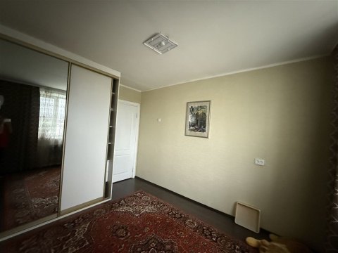 3-к квартира, 4/5 эт., 60м²