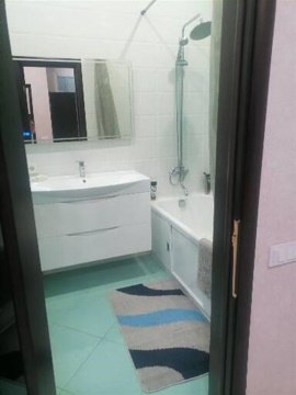 2-к квартира, 4/5 эт., 70м²