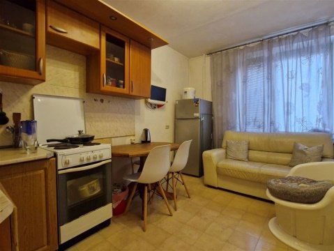 1-к квартира, 1/16 эт., 35м²