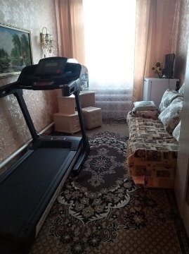 4-к квартира, 1/1 эт., 90м²