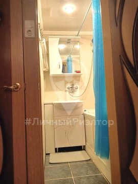 3-к квартира, 5/5 эт., 63м²
