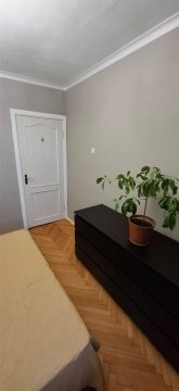 3-к квартира, 9/9 эт., 64м²