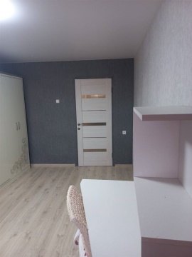 2-к квартира, 5/5 эт., 42м²
