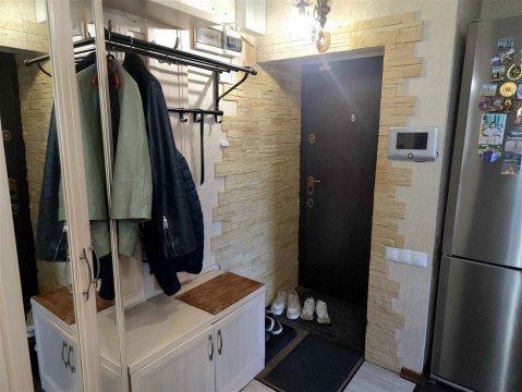 2-к квартира, 5/5 эт., 41м²