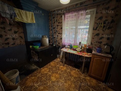 3-к квартира, 1/1 эт., 53м²