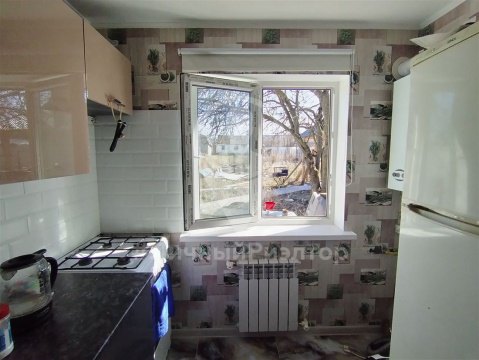 Дом 46м², участок 6 сот.