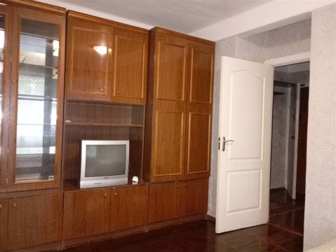 2-к квартира, 2/5 эт., 42м²