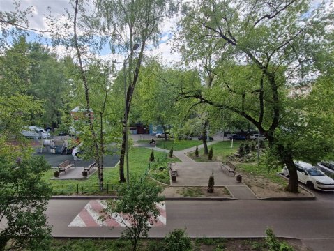 2-к квартира, 2/9 эт., 42м²