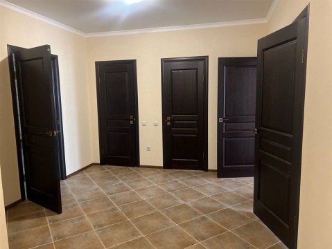 3-к квартира, 2/10 эт., 85м²