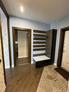 2-к квартира, 17/17 эт., 52м²