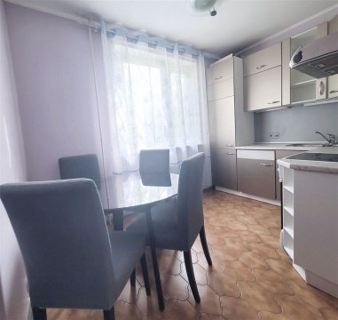 1-к квартира, 1/10 эт., 38м²