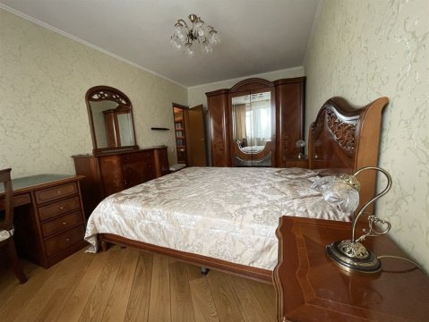 4-к квартира, 9/17 эт., 108м²