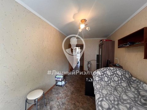 2-к квартира, 4/5 эт., 60м²