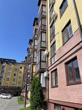 3-к квартира, 3/6 эт., 105м²