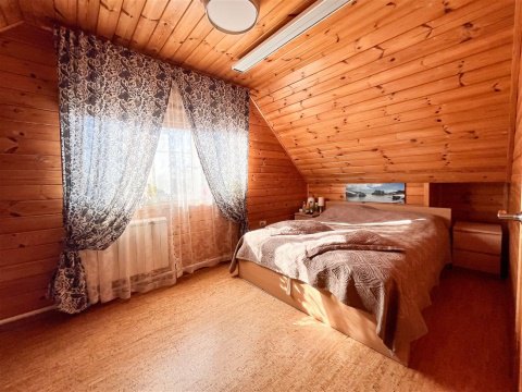 Дом 143м², участок 4,4 сот.