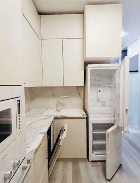 1-к квартира, 7/17 эт., 50м²