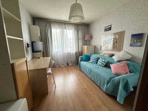3-к квартира, 2/9 эт., 68м²