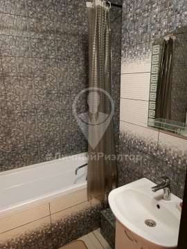 1-к квартира, 17/26 эт., 40м²