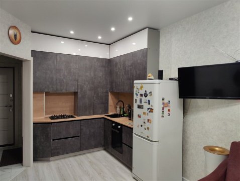 2-к квартира, 2/4 эт., 43м²