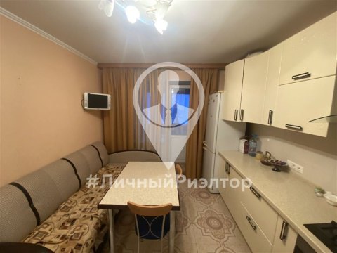 1-к квартира, 3/15 эт., 45м²