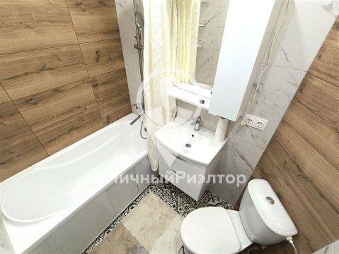 2-к квартира, 1/5 эт., 47м²