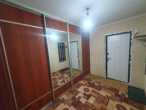 2-к квартира, 1/5 эт., 52м²