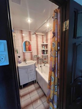 3-к квартира, 5/9 эт., 60м²