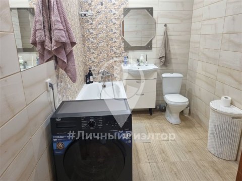 1-к квартира, 10/18 эт., 36м²