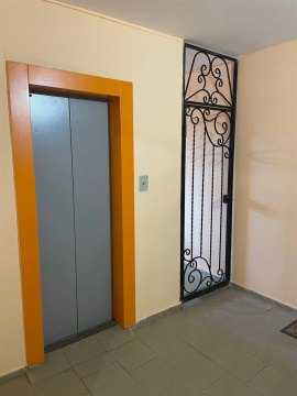 2-к квартира, 2/2 эт., 53м²