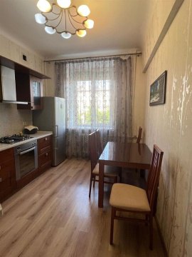 2-к квартира, 2/5 эт., 57м²