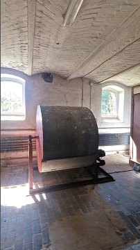 Дом 780м², участок 400 сот.