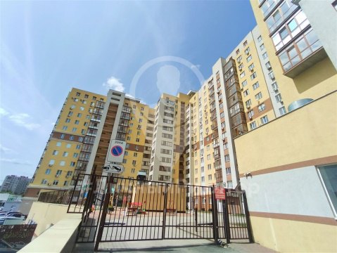 2-к квартира, 4/13 эт., 71м²
