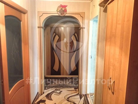 3-к квартира, 5/5 эт., 63м²