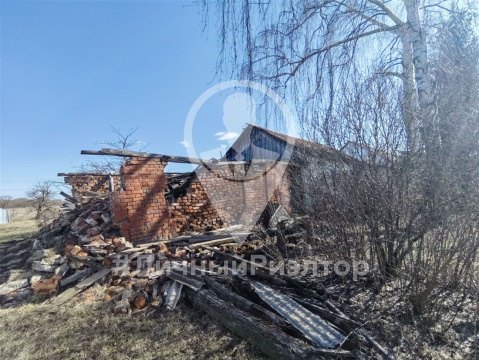 Дом 30м², участок 15 сот.