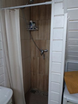 Дом 32м², участок 10 сот.