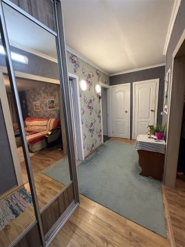 3-к квартира, 4/5 эт., 60м²