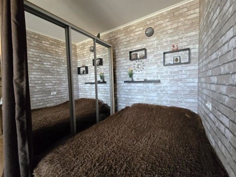 1-к квартира, 5/5 эт., 33м²