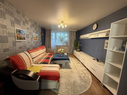 3-к квартира, 4/5 эт., 60м²