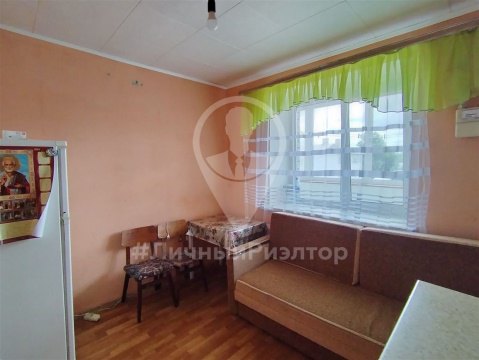 2-к квартира, 3/3 эт., 48м²