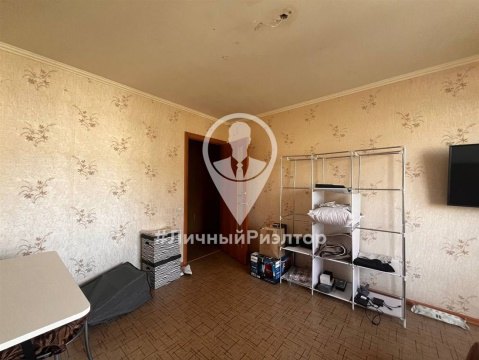 2-к квартира, 4/5 эт., 60м²