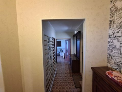 2-к квартира, 4/10 эт., 53м²