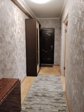 2-к квартира, 10/10 эт., 57м²