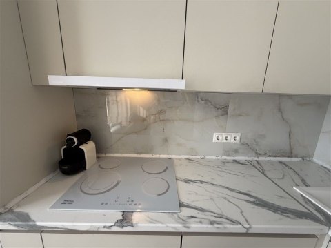 1-к квартира, 7/17 эт., 50м²