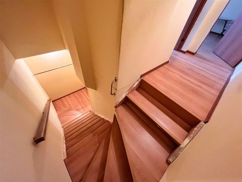 2-к квартира, 1/2 эт., 45м²