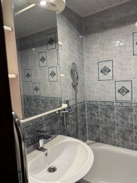 2-к квартира, 6/10 эт., 53м²