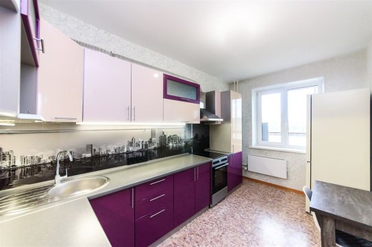 2-к квартира, 10/17 эт., 52м²