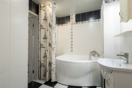 3-к квартира, 2/10 эт., 78м²