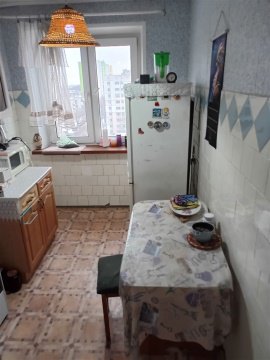 2-к квартира, 9/9 эт., 42м²