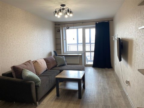 2-к квартира, 13/18 эт., 50м²